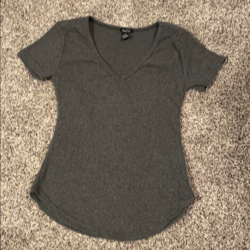 Rue 21 gray top (XSMALL)
